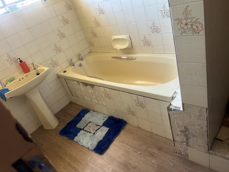 4 Bedroom Property for Sale in King Williams Town Central Eastern Cape